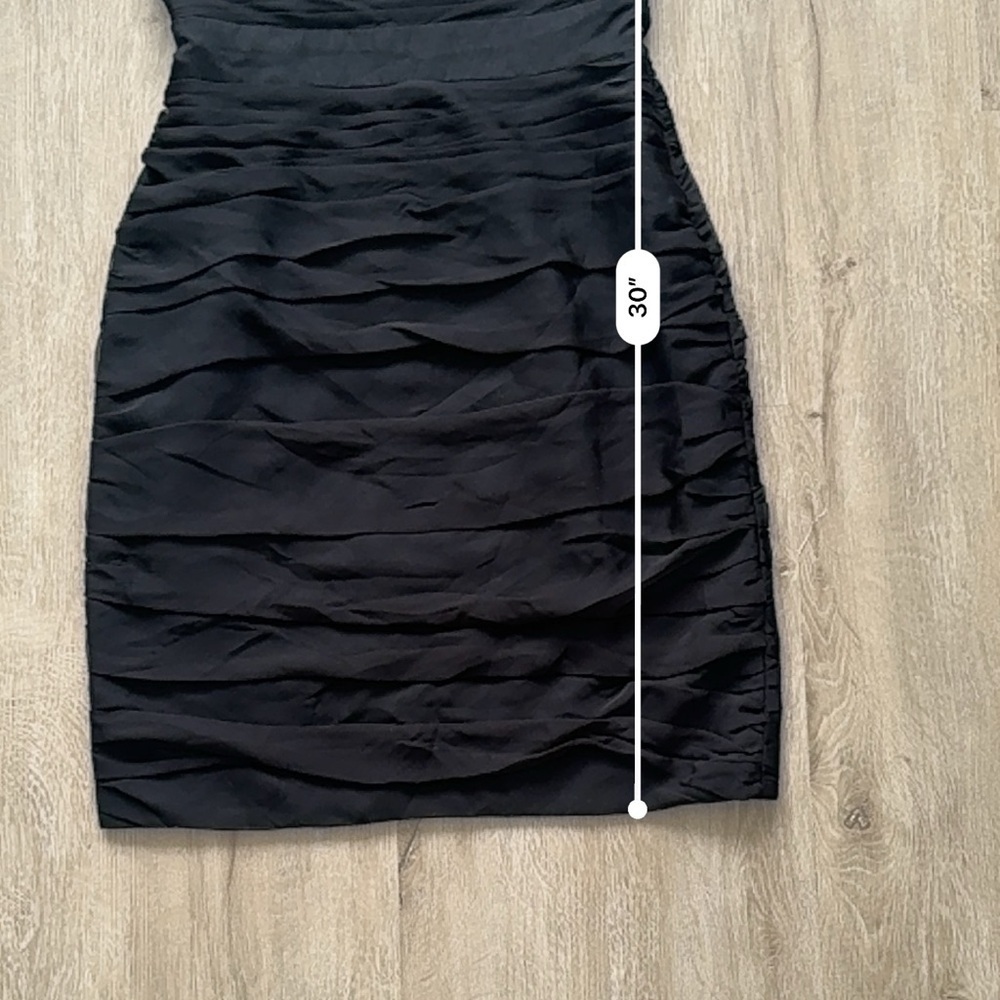 Monique Lhuillier Bridesmaids Strapless Ruched Chiffon Little Black Dress 8 - Picture 4 of 9